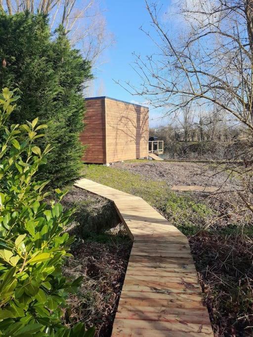 Chalet Les Pieds Dans L'Eau La Campagne A La Ville Saint-Doulchard Exterior foto