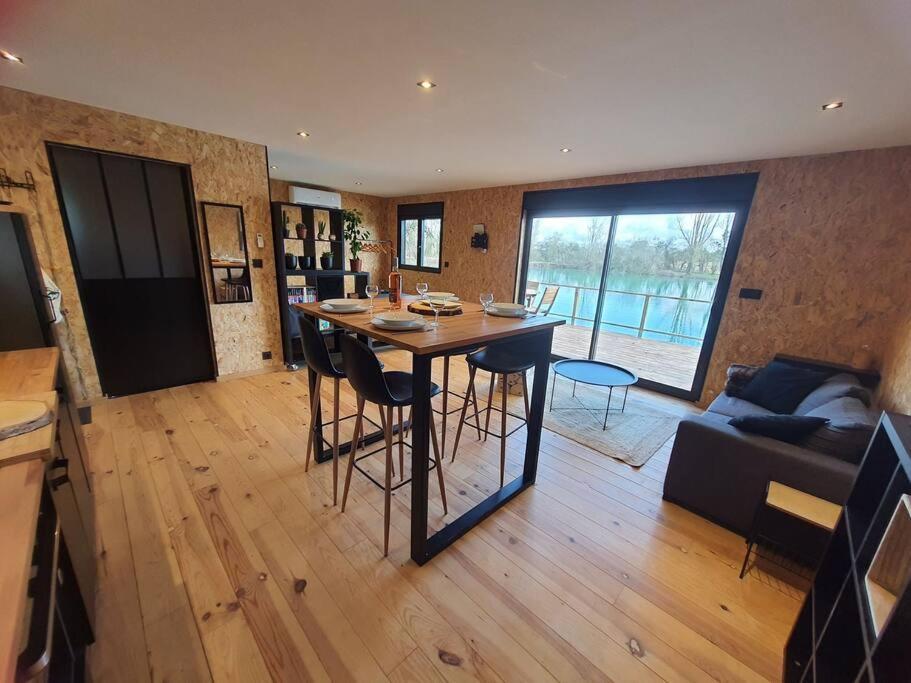 Chalet Les Pieds Dans L'Eau La Campagne A La Ville Saint-Doulchard Exterior foto